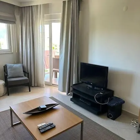 Апартаменты 2 Bedroom Golf *