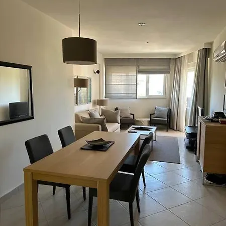 2 Bedroom Golf Апартаменты